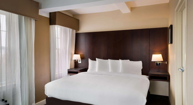 Двухместный люкс Best Western Syracuse Downtown Hotel and Suites