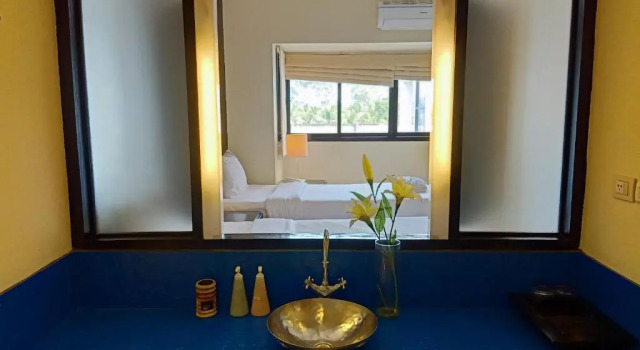 Двухместный номер Deluxe с балконом Amarin Samui Hotel - SHA Plus Certified