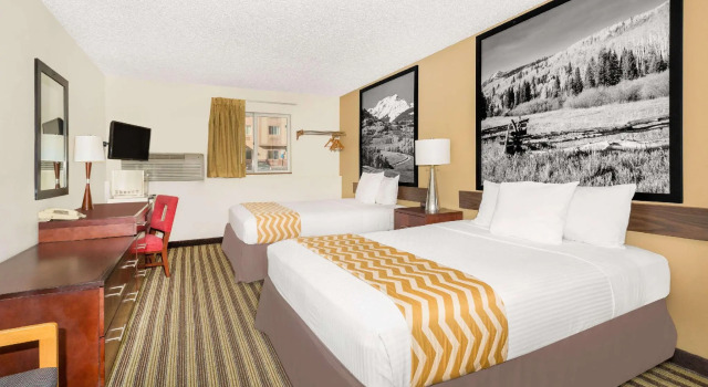 Шестиместный люкс Travelodge by Wyndham Loveland/Fort Collins Area