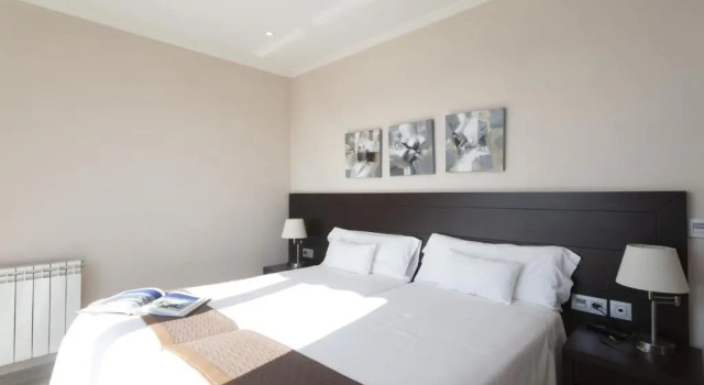 Апартаменты с 2 комнатами с видом на море Apartamentos Turísticos Playa de Tapia