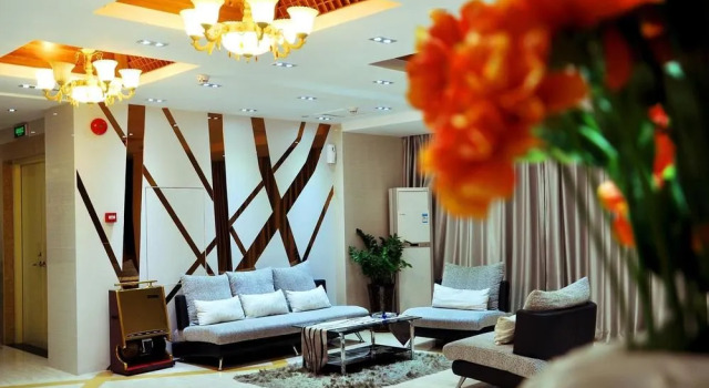 Chenlong 168 Fashion Hotel - Guangzhou, Rezervasyon Otel Guangdong otoparklı oteller, Otopark