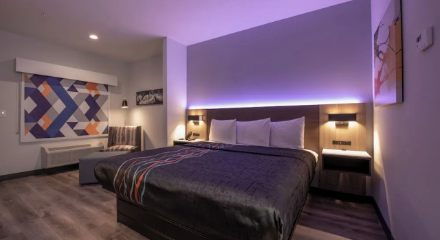 Номер Standard Express Inn & Suites