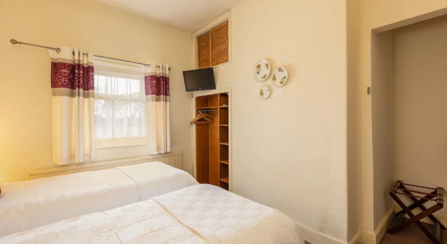 Crossways, Rezervați Bed and Breakfast Hoteluri în Yorkshire Moors cu parcare, Parcare