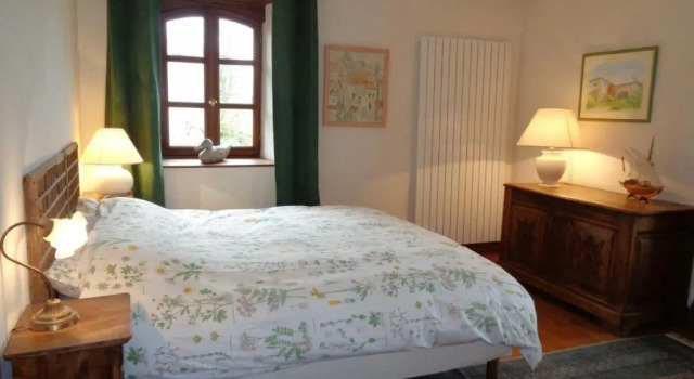 Gîte Essertines-en-Donzy, 5 pièces, 10 personnes - FR-1-496-200, Rezervați Hotel Lozanne Beaujolais