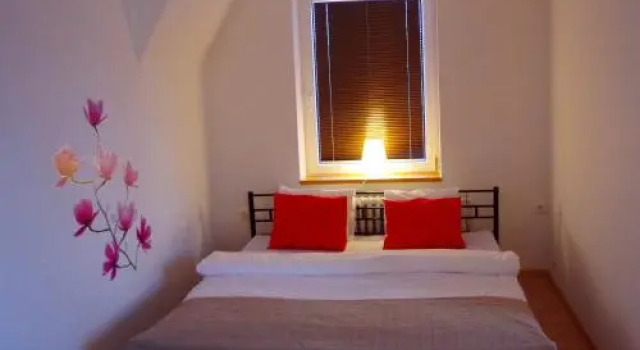 Apartment Patera, Rezerwuj Apartament Hotele w Central Bohemia z parkingiem, Parking