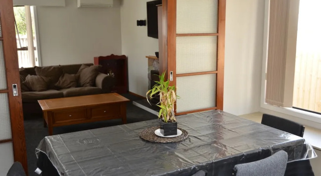 Cozy Home East Auckland, Забронировать Отель Пакуранга регион Окленд