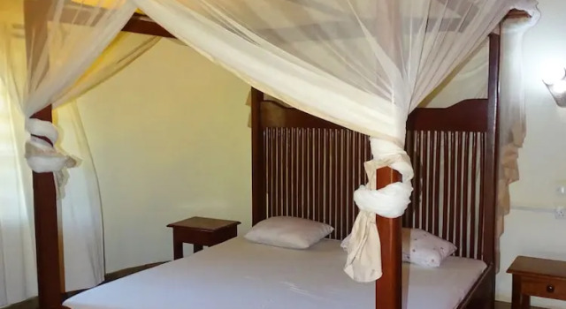 Вилла с балконом Diani-Paradise-Villas