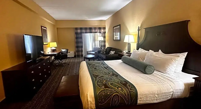 Двухместный номер Standard с балконом Red Lion Hotel Harrisburg Hershey