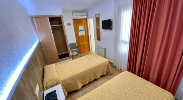 Двухместный номер Standard Hostal Pensimar