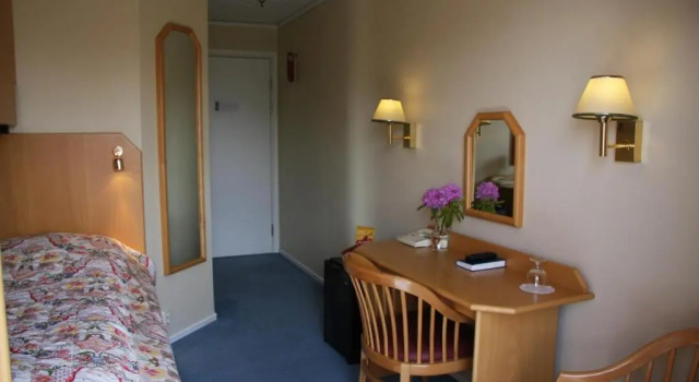 Одноместный номер Standard Westland Hotel