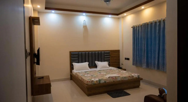 Unique Shantiniketan, Boek Hotel Hotels in Bolpur met zwembad, Zwembad