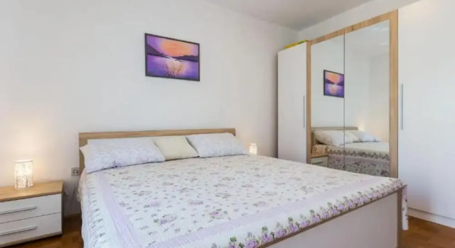 Stylish Two Bedroom Apartment Retreat With Balcony in Zadar, Забронировать Апартаменты/квартира Апартаменты Задар, рядом с Пляж Коловаре, Апартаменты/квартира