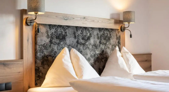Berggasthof Höllenstein, Boek Hotel Wagrain Salzburger Sportwelt