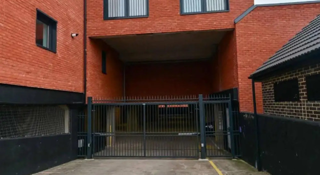 Livestay - Modern Spacious 2 Bed 2 Bath Apartment, Varaa Huoneisto Asunnot kohteessa Merseyside, Huoneisto