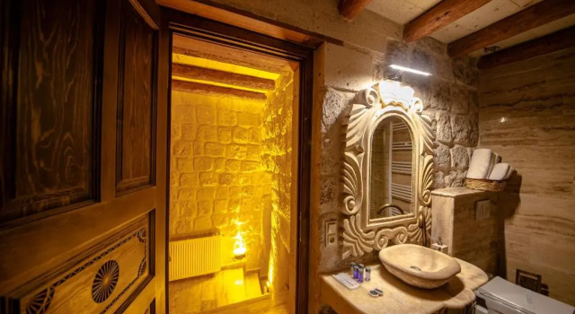 Номер Standard с балконом FARMER CAVE HOUSE