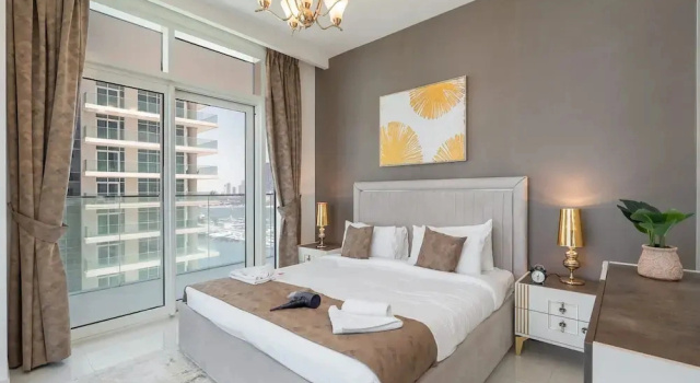 Mesmerizing 2BR in Emaar Beachfront With Sea Views