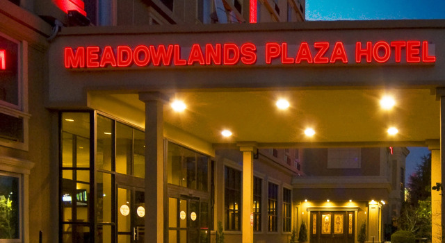 Meadowlands Plaza Hotel, Rezervovat Hotel Secaucus North Jersey