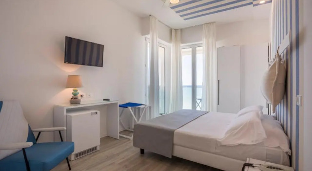Четырёхместный номер Deluxe Hotel Nobel