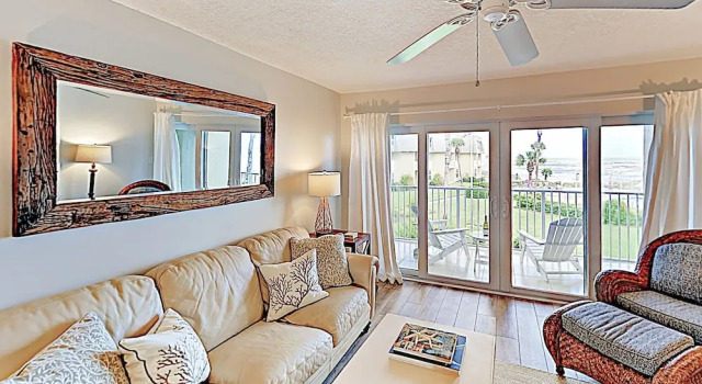 New Listing! Plush W/ Pool & Ocean Views 2 Bedroom Condo, Rezerwuj Apartament Hotele w Saint Augustine Area z parkingiem, Parking