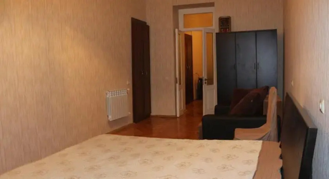 Apartment Charel na Ingorokva