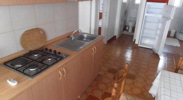 Апартаменты с 3 комнатами с балконом и с видом на море Apartmani NIKA