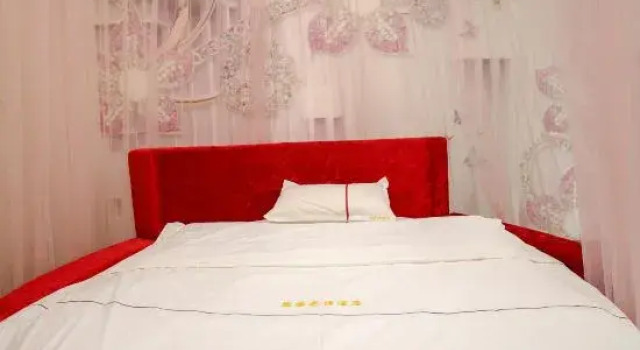 Taoyuan Huayu Hotel (Jianshui Purple Pottery Street Guangci Lake), Prenota Hotel Jianshui Yunnan