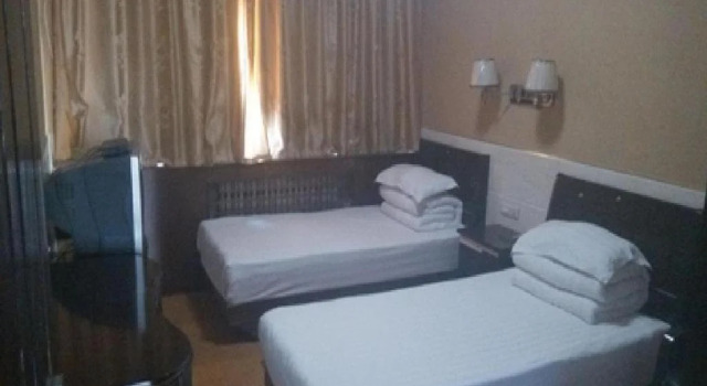 Yulong Inn, Prenota Hotel Hotel a Shaanxi con parcheggio, Parcheggio