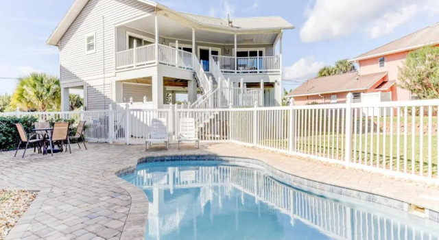 Коттедж Ocean Walk, 2 Bedrooms, Sleeps 6, Ocean Views, New Pool