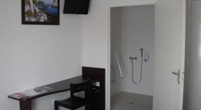 Двухместный номер Standard Enzo Hotels Quimperle
