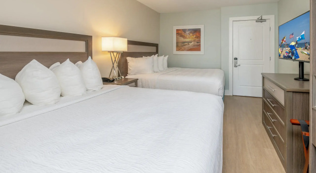 Люкс oceanfront Commander Hotel & Suites