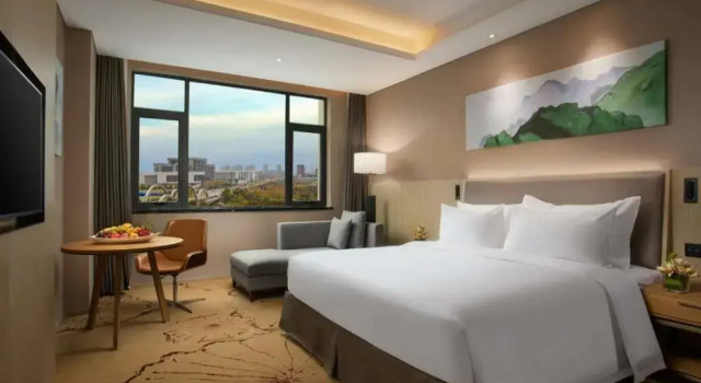 Номер Deluxe Ramada Wyndham Zhengzhou Xinzheng