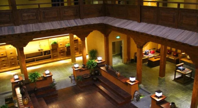 Dibei Hotel and Lost Horizon