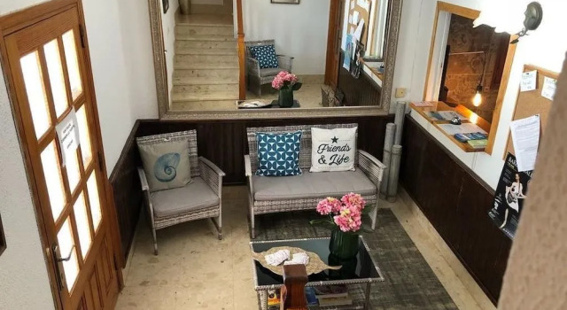 Hostal Restaurante Pou des Lleó, Book Hotel Santa Eulalia del Rio 