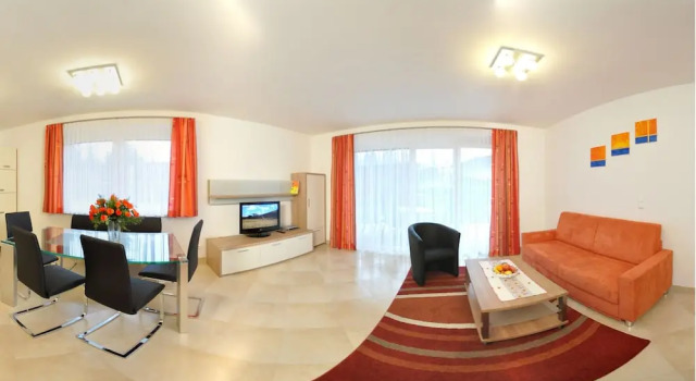 Karglhof Bungalows, Rezerwuj Apartament Hotele w Karyntia z parkingiem, Parking