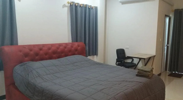 Natcha Casa Rico Residence, Varaa Hotelli Hotellit North-Eastern Thailand pysäköinnillä, Pysäköinti