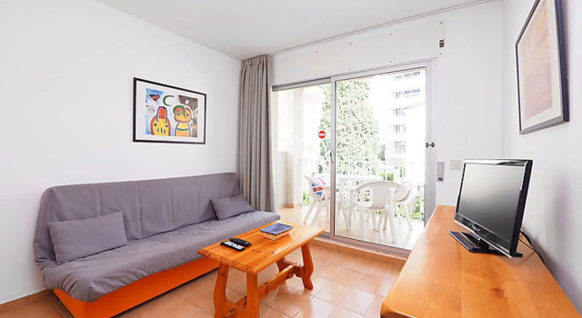 Apartment Mismar Roses 8270