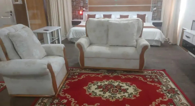 J T Bed & Breakfast, Rezerwuj Hotel Mogoditshane Gaborone