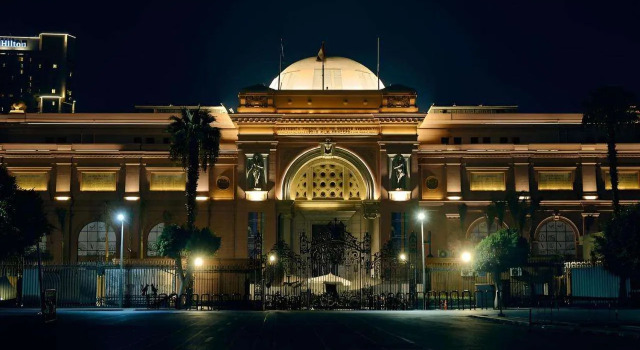 Museum Plaza