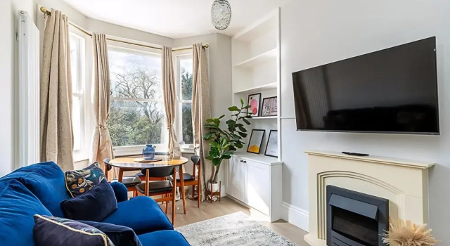 Lovely Bishops Park Flat