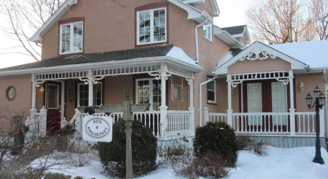 Matisse Bed & Breakfast, Varaa Hotelli Niagara Wine Region Ontario