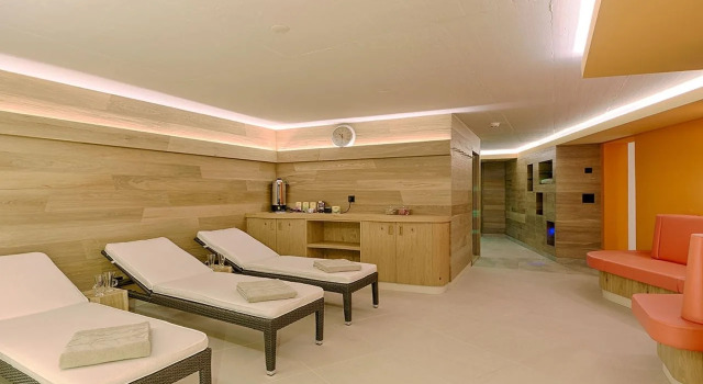 Hotel Cervo, Book Hotel Sils-Maria Sils im Engadin-Segl