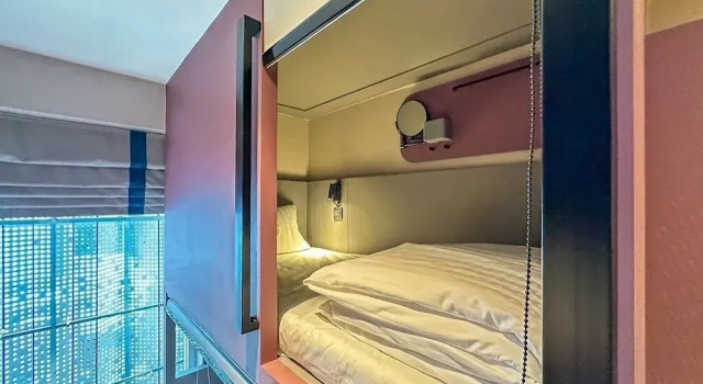 Кровать в общем номере (женский номер) ARNI HER Ladies Hotel - Female Only