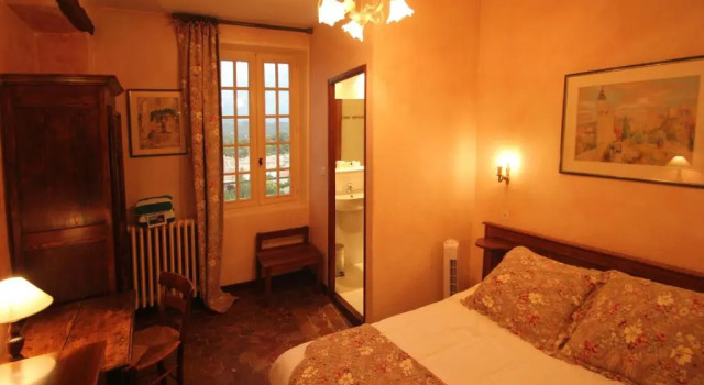 Номер Standard Hostellerie Le Beffroi