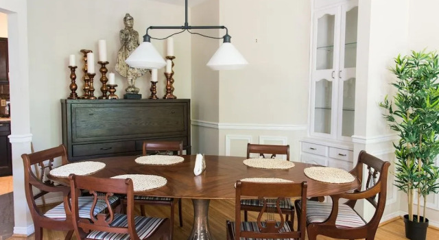 Easyhosts.Amazing Victorian House, Забронировать Отель Торонто Greater Toronto Area, рядом с Maple Leaf Gardens