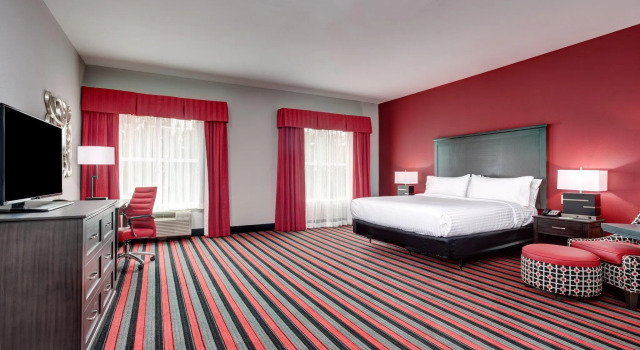 Номер Standard Holiday Inn & Suites Lafayette North by IHG
