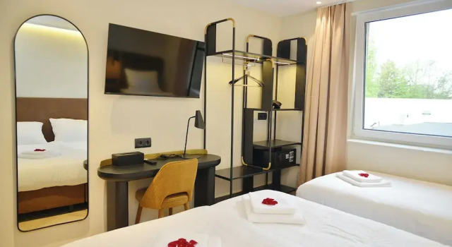Номер Comfort Day8 Hotel