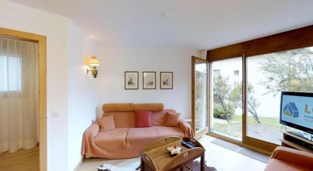 Narcissa F4, Book Hotel Celerina-Schlarigna 