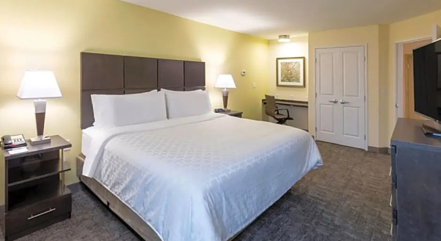 Двухместный люкс c 1 комнатой Candlewood Suites DTWN Medical Center
