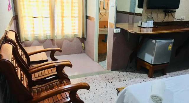 Teepak Suanmon, Reserva ahora Hotel Non Din Daeng Tailandia