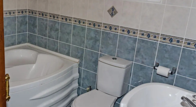 3 Bedrooms Cottage with sea view Lapta Holiday Homes